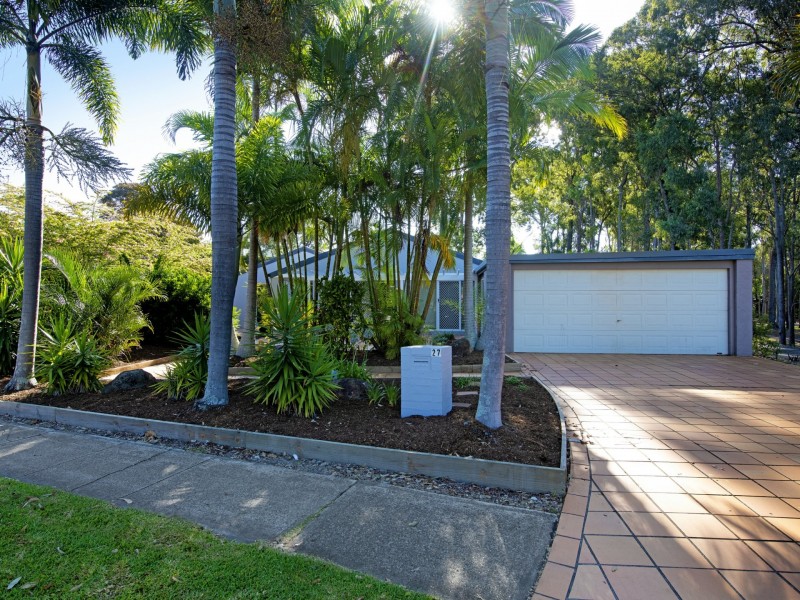 27 Manly Drive, Robina QLD 4226