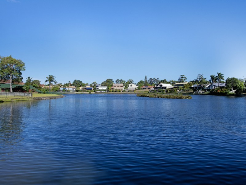 27 Manly Drive, Robina QLD 4226