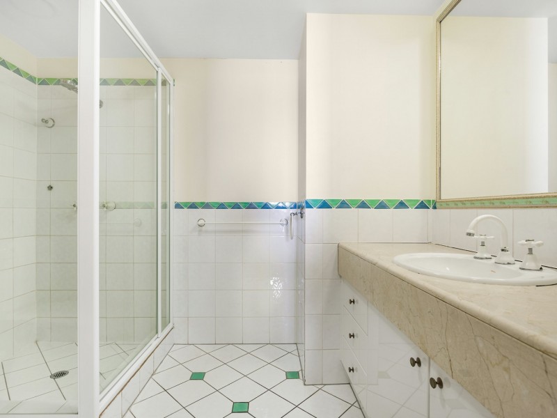 271/6-12 View Avenue, Surfers Paradise QLD 4217