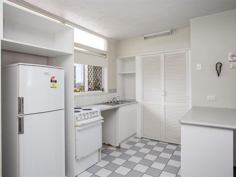 26/73 Ferny Avenue, Surfers Paradise QLD 4217