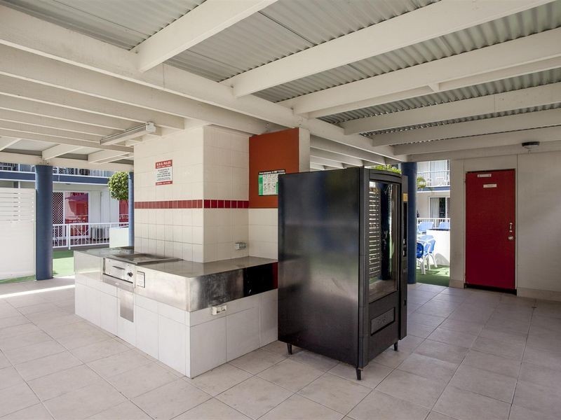 26/73 Ferny Avenue, Surfers Paradise QLD 4217