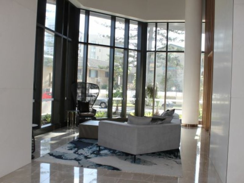 36 Old Burleigh Road, Broadbeach QLD 4218