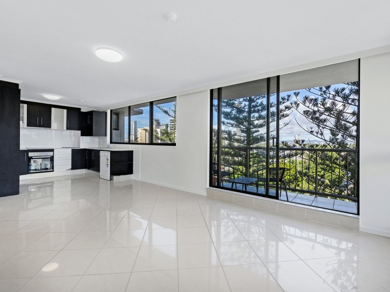 Unit 28/43 Enderley Avenue, Surfers Paradise QLD 4217