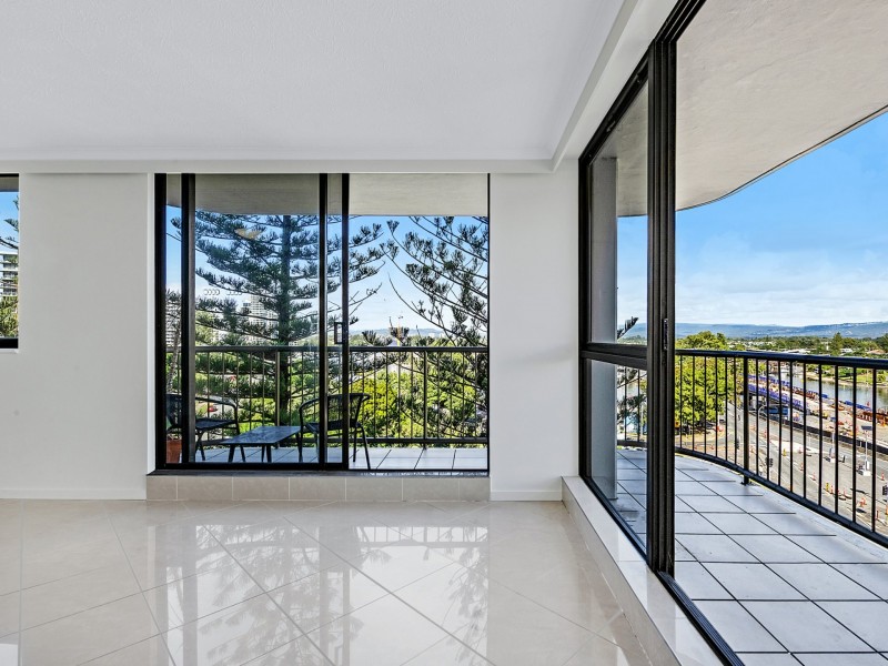 Unit 28/43 Enderley Avenue, Surfers Paradise QLD 4217