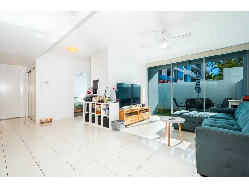 210/20 Labrador Street, Labrador QLD 4215