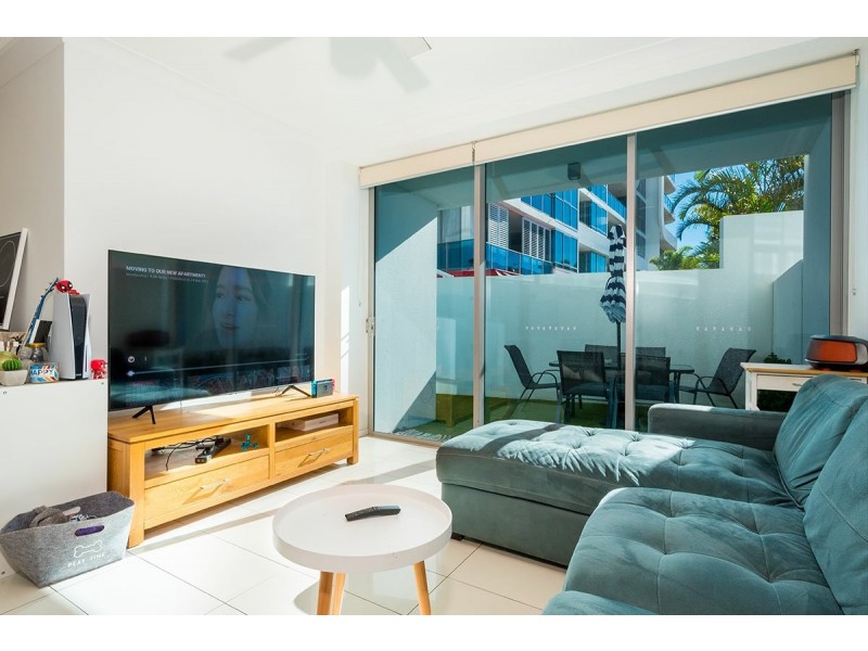 210/20 Labrador Street, Labrador QLD 4215
