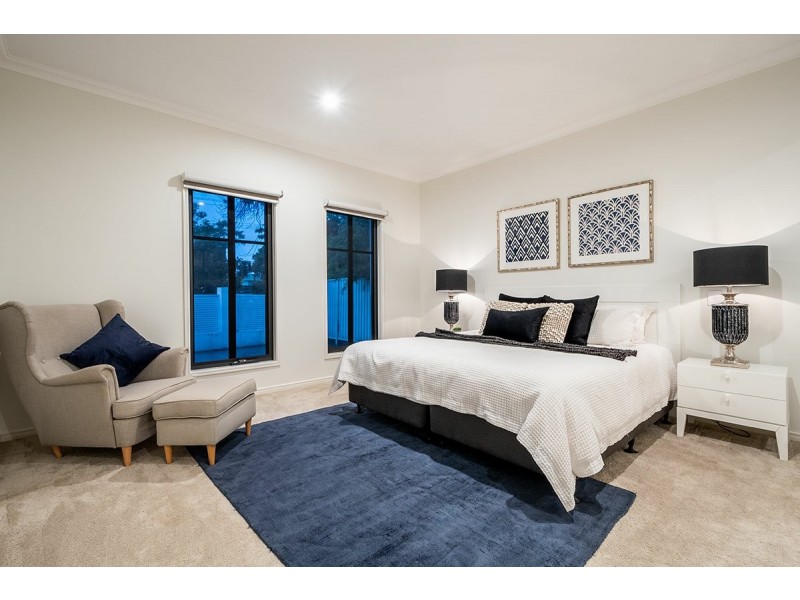 24 Meron Street, Southport QLD 4215