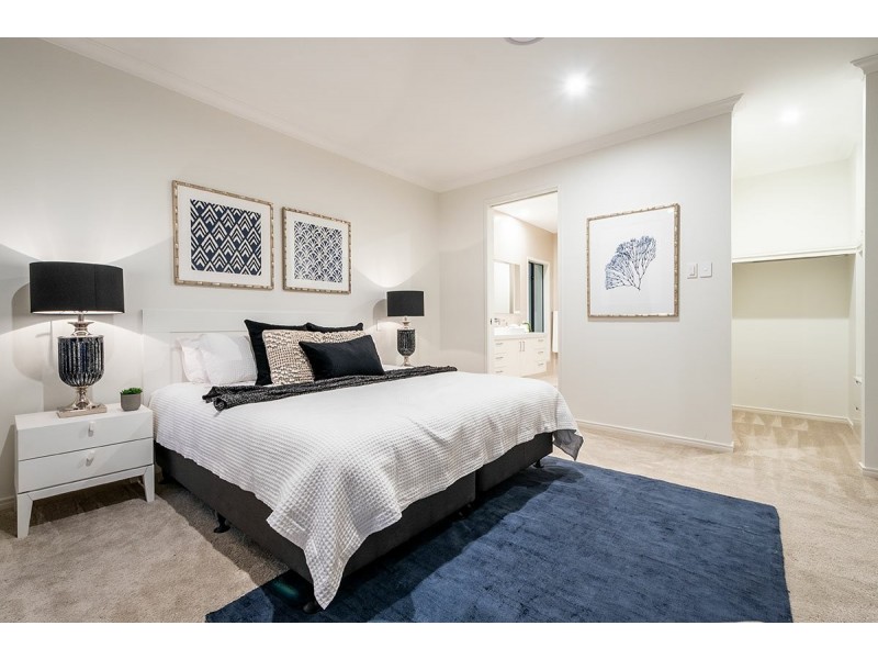 24 Meron Street, Southport QLD 4215