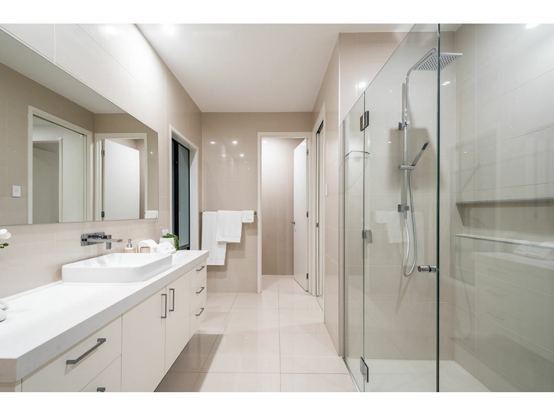 24 Meron Street, Southport QLD 4215