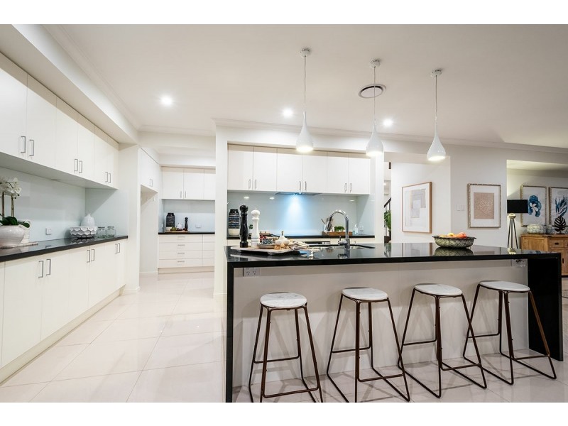 24 Meron Street, Southport QLD 4215