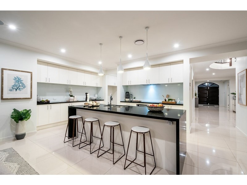 24 Meron Street, Southport QLD 4215