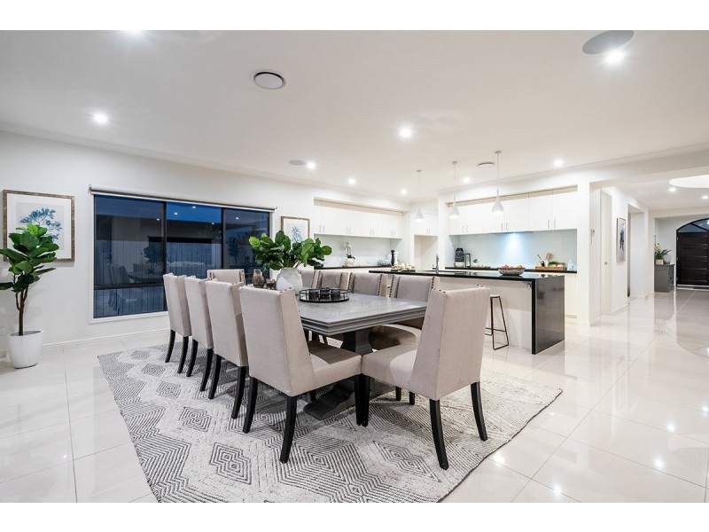 24 Meron Street, Southport QLD 4215