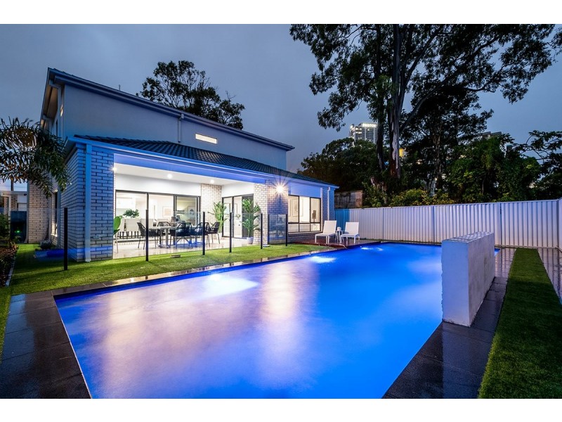 24 Meron Street, Southport QLD 4215