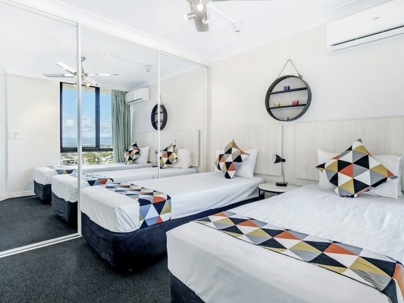 Unit 33/2981 Surfers Paradise Boulenard, Surfers Paradise QLD 4217