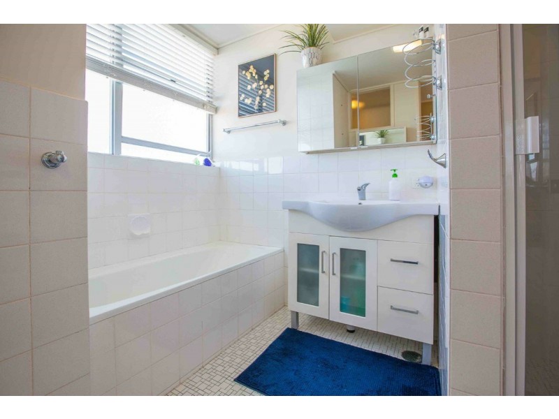 30 Watson Esplanade, Surfers Paradise QLD 4217