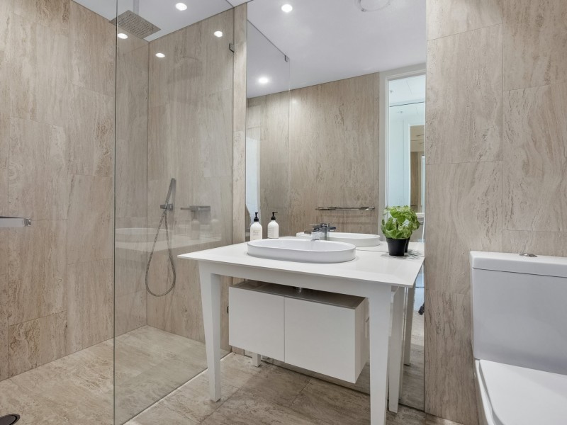 Unit 407E/1 Marina Drive, Benowa QLD 4217