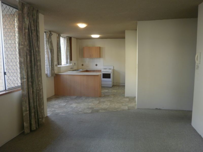 3/2-4 Elizabeth Avenue, Broadbeach QLD 4218