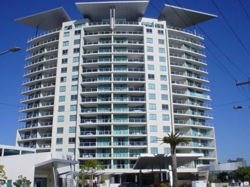 Unit 209/18 Fern Street, Surfers Paradise QLD 4217