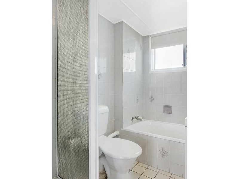 Unit 9/9 Holborow Close, Surfers Paradise QLD 4217