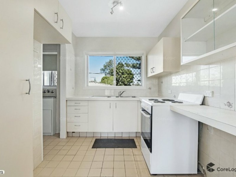 9 Holborow Close, Surfers Paradise QLD 4217