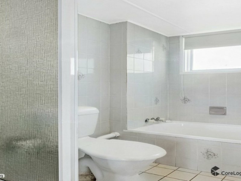 9 Holborow Close, Surfers Paradise QLD 4217