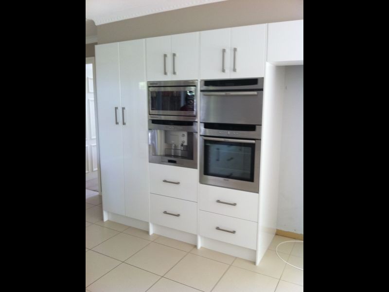 2 Kula Close, Benowa QLD 4217