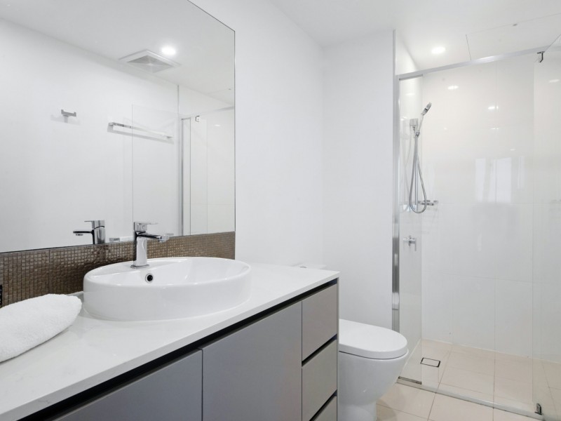 806/3440 Surfers Paradise Boulevard, Surfers Paradise QLD 4217