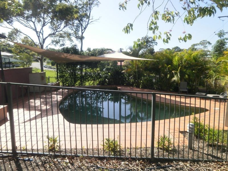 2 Girraween Grove, Ashmore QLD 4214