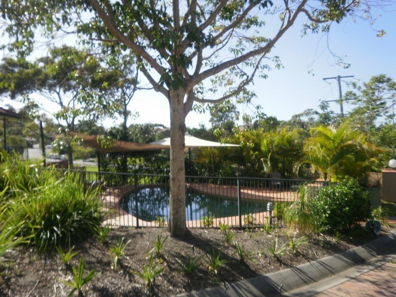 2 Girraween Grove, Ashmore QLD 4214
