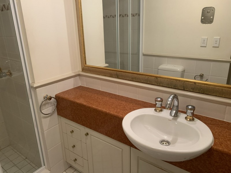 2213/24-26 Queensland Avenue, Broadbeach QLD 4218