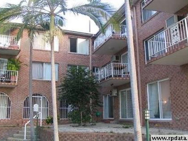 11 Cannes Avenue, Surfers Paradise QLD 4217