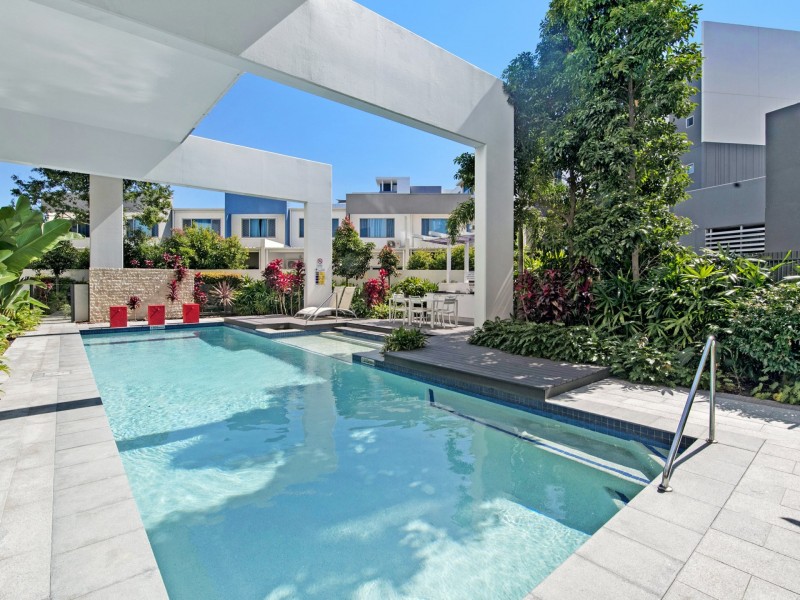 808/43 Harbour Town Drive, Biggera Waters QLD 4216