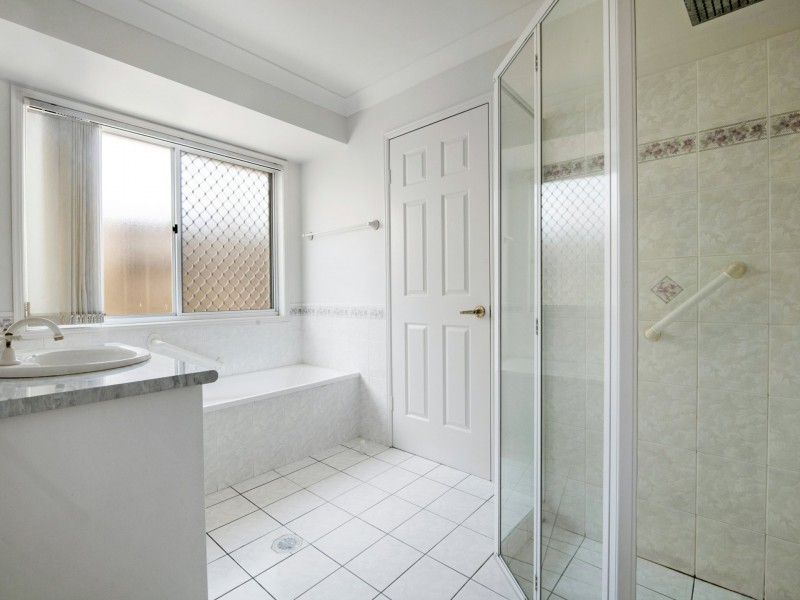 48 Wintergreen Drive, Parkwood QLD 4214