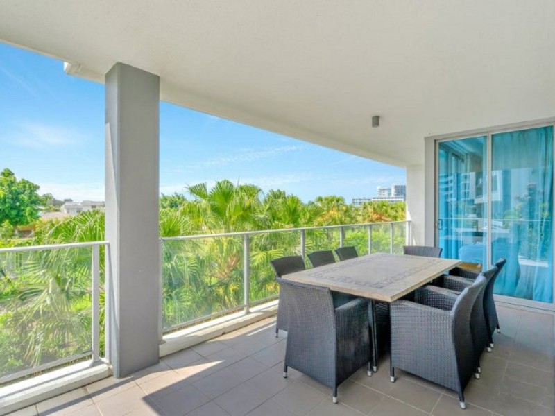 106/41 Harbour Town Drive, Biggera Waters QLD 4216