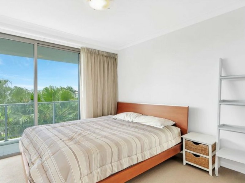 106/41 Harbour Town Drive, Biggera Waters QLD 4216