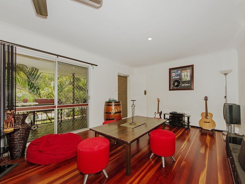 30 Nyora Street, Southport QLD 4215