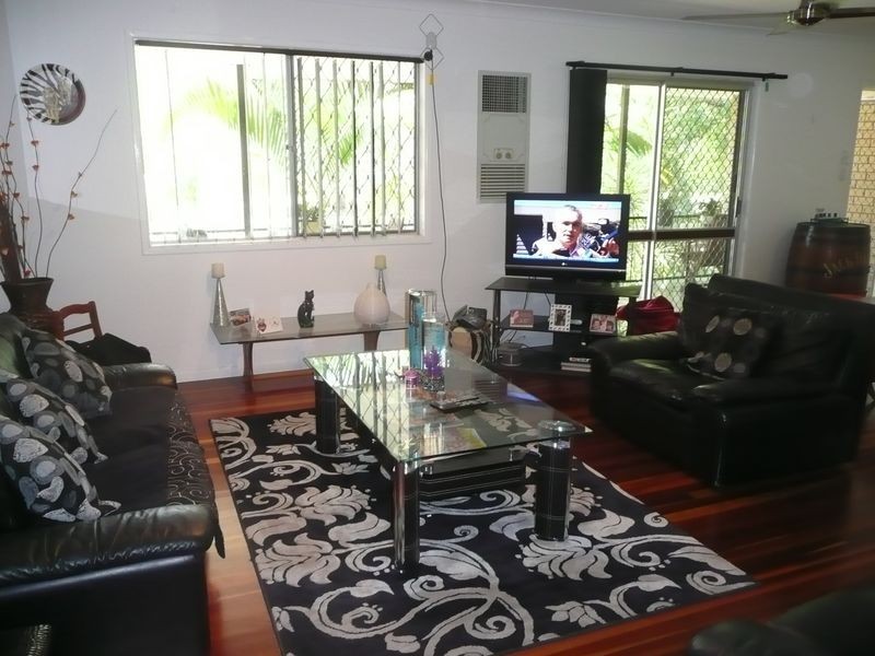 30 Nyora Street, Southport QLD 4215