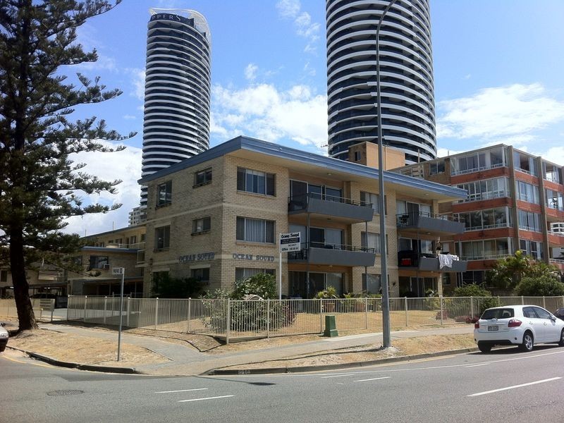 19/ 171 Old Burleigh Road, Broadbeach QLD 4218