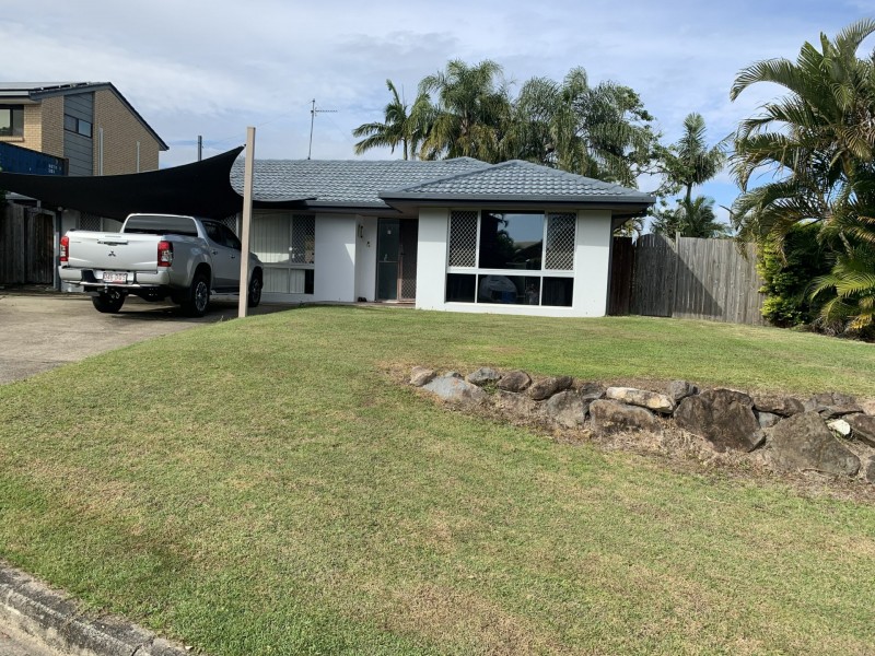 16 Carrabean Avenue, Ashmore QLD 4214