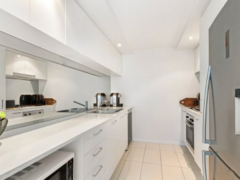 405/41 Harbour Town Drive, Biggera Waters QLD 4216