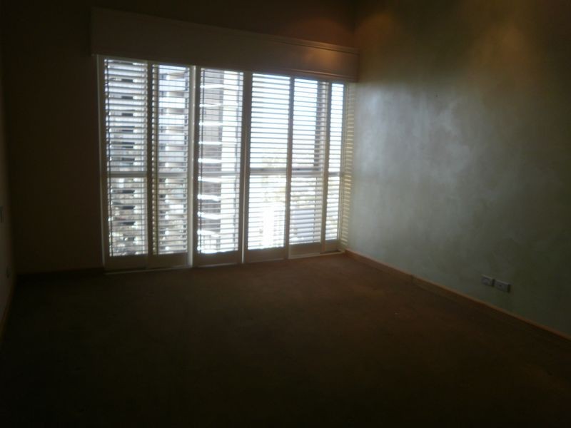 23 Ferny Avenue, Surfers Paradise QLD 4217