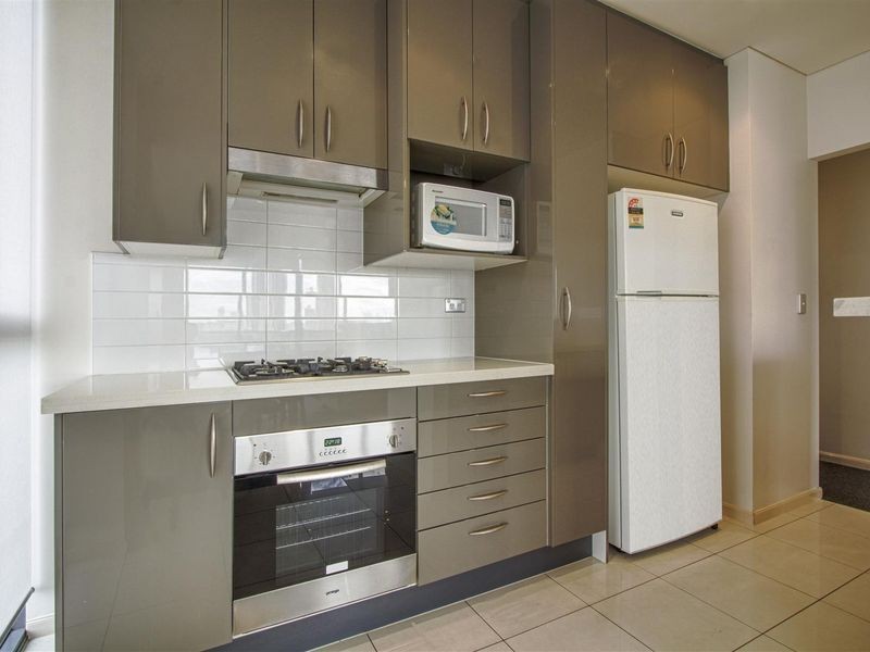 803/18 Cypress Avenue, Surfers Paradise QLD 4217