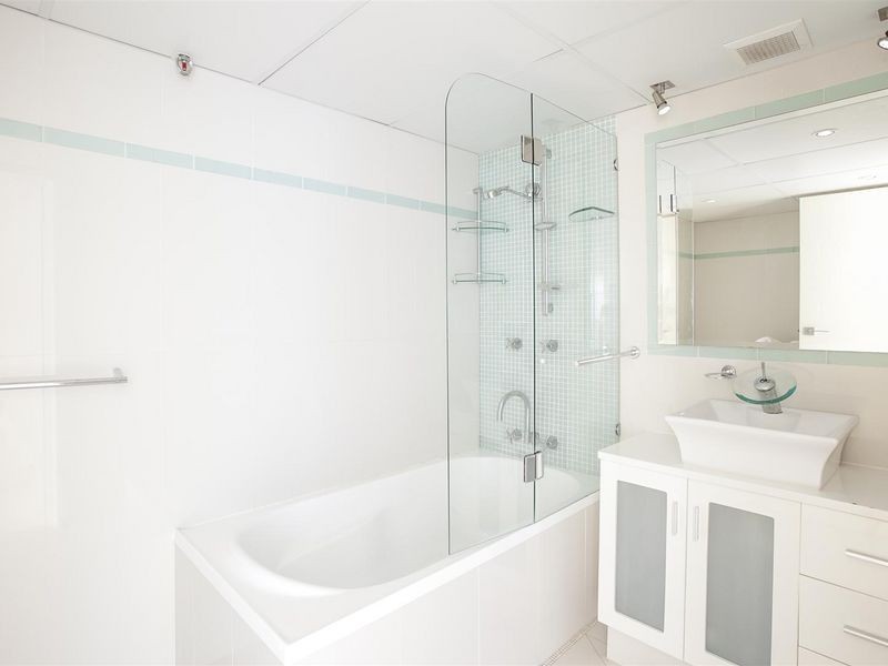 304/9 Trickett street, Surfers Paradise QLD 4217