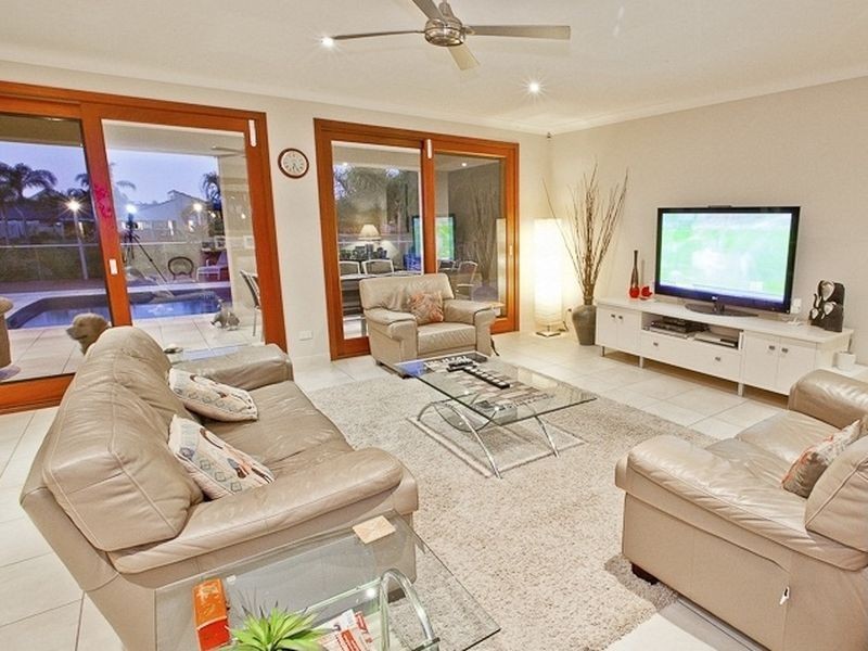 48 Charolais Cresent, Benowa QLD 4217