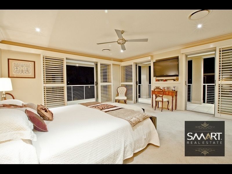 48 Charolais Cresent, Benowa QLD 4217