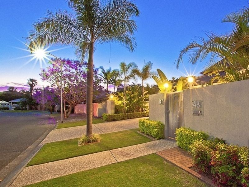 48 Charolais Cresent, Benowa QLD 4217