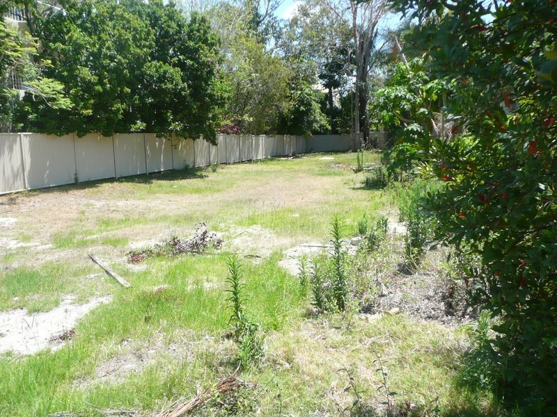 27 Burleigh Road, Burleigh Heads QLD 4220