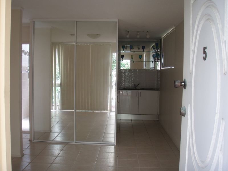 17-19 Vista Street, Surfers Paradise QLD 4217