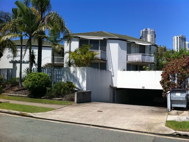 15 Weemala Street, Chevron Island QLD 4217