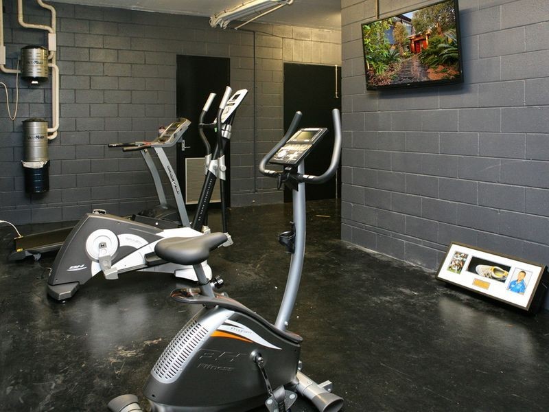 948 Mt Nebo Road, Camp Mountain QLD 4520